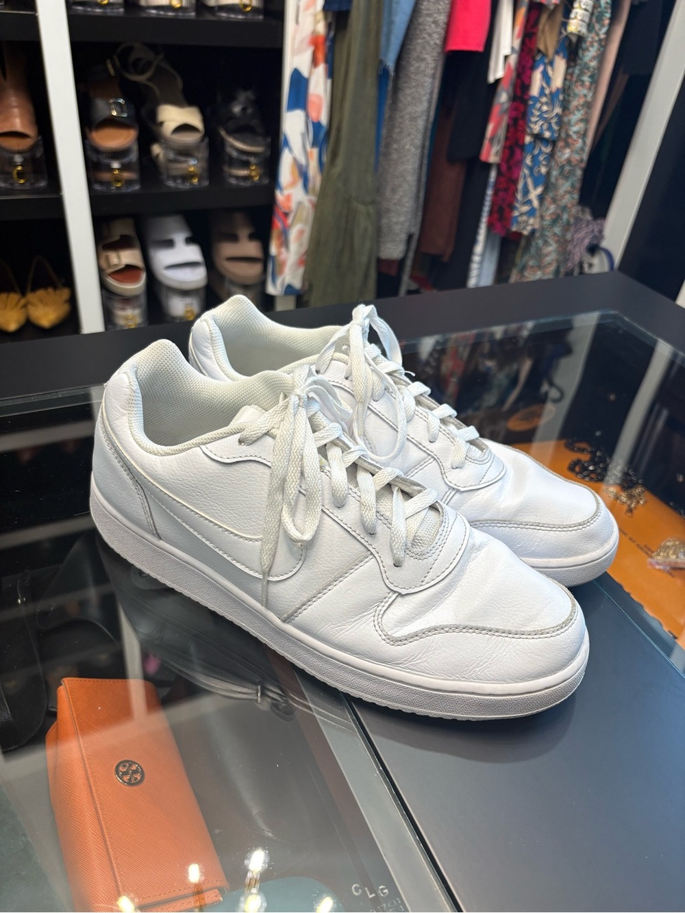 Nike Men’s White Low-Top Leather Sneakers